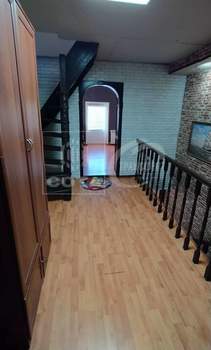 Дом 135м², 3-этажный, на длительный срок,