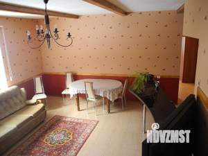 Коттедж 90м², 2-этажный, на длительный срок,