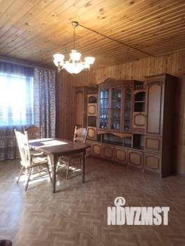 Дом 253м², 2-этажный, участок 9 сот.