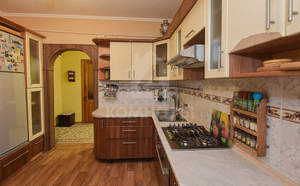 Дом 213м², 2-этажный, участок 8 сот.