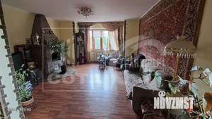 Дом 301м², 3-этажный, участок 9 сот.