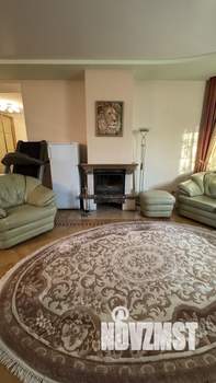 Дом 260м², 2-этажный, участок 8 сот.