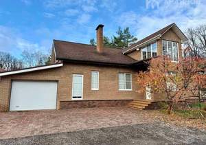 Дом 440м², 2-этажный, участок 10 сот.