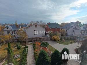 Дом 197м², 3-этажный, участок 10 сот.