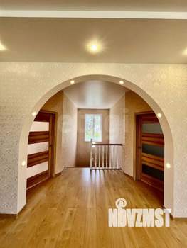 Дом 242м², 2-этажный, участок 8 сот.