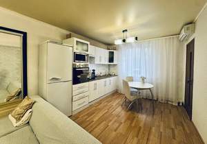 Дом 222м², 3-этажный, участок 8 сот.