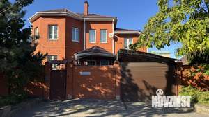 Дом 260м², 2-этажный, участок 8 сот.