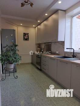 Дом 197м², 3-этажный, участок 10 сот.