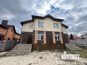 Таунхаус 240м², 2-этажный, участок 5 сот.