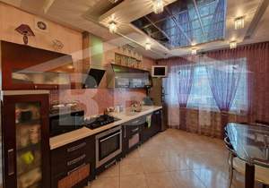 Дом 257м², 3-этажный, участок 7 сот.