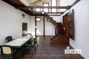 Дом 340м², 2-этажный, участок 12 сот.