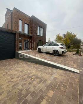 Дом 280м², 2-этажный, участок 3 сот.