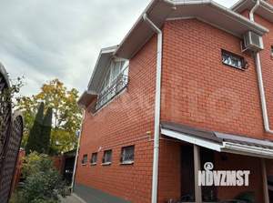 Дом 260м², 2-этажный, участок 8 сот.