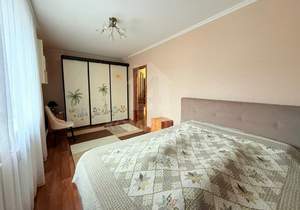 Дом 213м², 2-этажный, участок 8 сот.