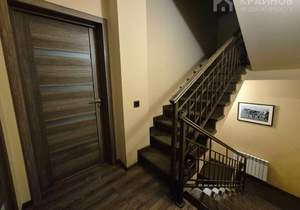 Дом 270м², 3-этажный, участок 0 сот.