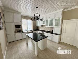 Дом 440м², 2-этажный, участок 10 сот.