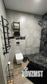 Дом 335м², 3-этажный, участок 6 сот.