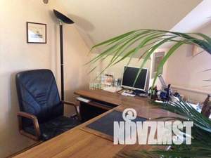 Коттедж 229м², 3-этажный, участок 2 сот.