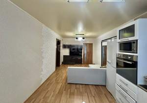 Дом 222м², 3-этажный, участок 8 сот.