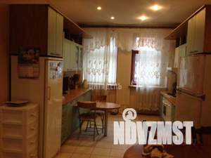 Коттедж 229м², 3-этажный, участок 2 сот.