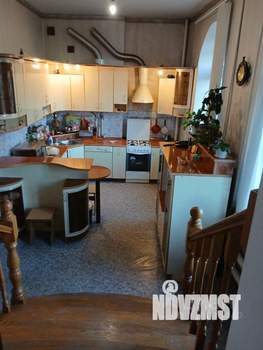 Дом 350м², 3-этажный, участок 3 сот.