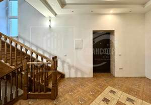 Дом 171м², 3-этажный, участок 785 сот.