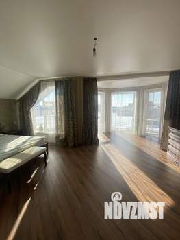 Дом 217м², 2-этажный, участок 4 сот.