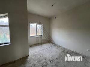 Таунхаус 240м², 2-этажный, участок 5 сот.