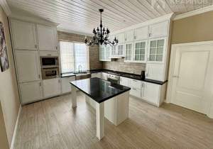 Дом 440м², 2-этажный, участок 10 сот.