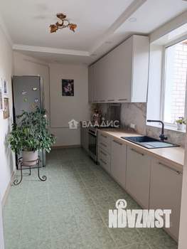 Дом 197м², 3-этажный, участок 10 сот.