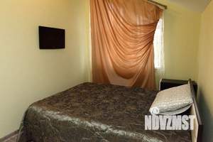 Дом 200м&sup2;, 2-этажный, посуточно, 