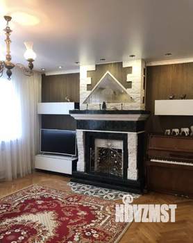 Коттедж 250м², 2-этажный, на длительный срок, 
