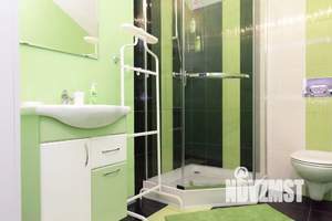 Дом 200м&sup2;, 2-этажный, посуточно, 