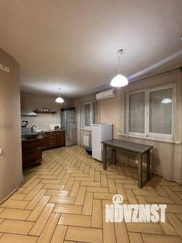 Коттедж 200м², 2-этажный, на длительный срок, 