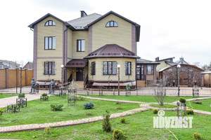 Коттедж 500м², 2-этажный, участок 15 сот.  
