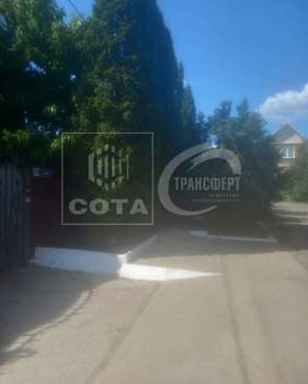 Дом 225м², 3-этажный, участок 10 сот.  