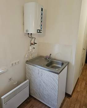 Дом 60м², 2-этажный, участок 6 сот.  