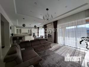 Коттедж 260м², 2-этажный, участок 10 сот.  