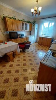 Дом 237м², 2-этажный, участок 10 сот.  