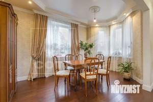 Коттедж 320м², 4-этажный, участок 6 сот.  
