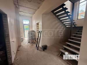 Коттедж 330м², 2-этажный, участок 6 сот.  