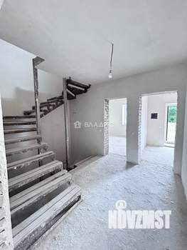 Таунхаус 240м², 2-этажный, участок 5 сот.  