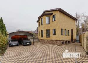 Дом 221м², 2-этажный, участок 5 сот.  
