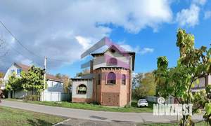 Дом 258м², 3-этажный, участок 800 сот.  