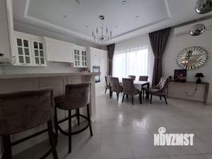 Коттедж 260м², 2-этажный, участок 15 сот.  