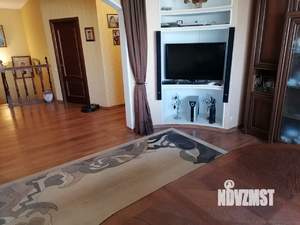 Коттедж 232м², 2-этажный, участок 8 сот.  