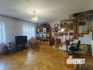 Коттедж 241м², 3-этажный, участок 4 сот.  