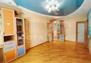 Дом 320м², 3-этажный, участок 4 сот.  