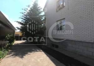 Дом 219м², 2-этажный, участок 6 сот.  