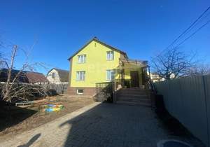 Дом 232м², 3-этажный, участок 5 сот.  